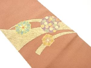 縮緬地金彩華文に小花・鹿の子模様開き名古屋帯（額縁仕立て）